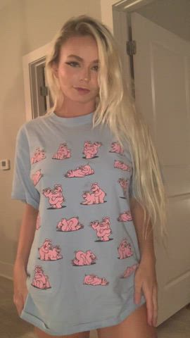 first titty drop post! can we copy the piggies on my shirt?