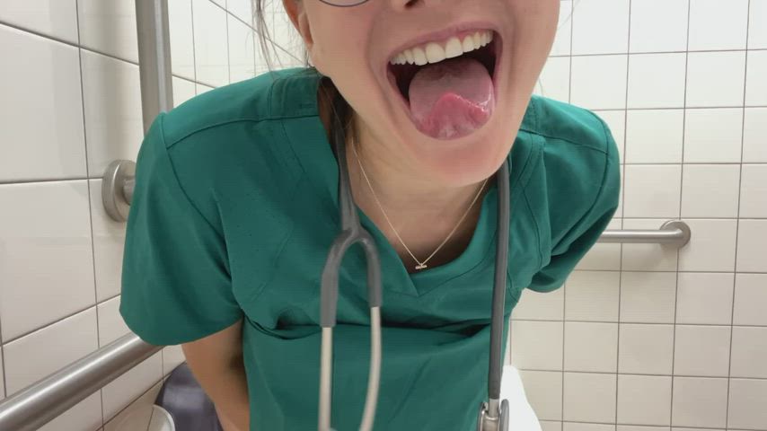 This plug almost fell out down my pants when talking with a doc :P [F]