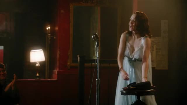 Rachel Brosnahan in The Marvelous Mrs. Maisel (TV Series 2017– ) [S01E01] [4K]