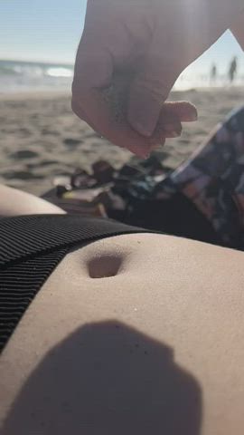 Never done belly button play in public before! Everybody saw that I had my phone
