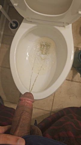 The mythical double stream piss, from a veiny cock
