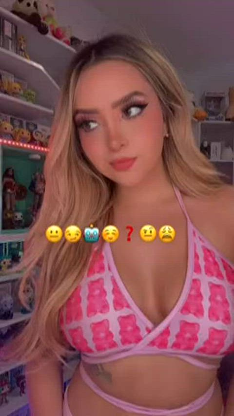 The Cleavage Latina TikTok Tits Porn Gif was all the rage on the internet. Everyone