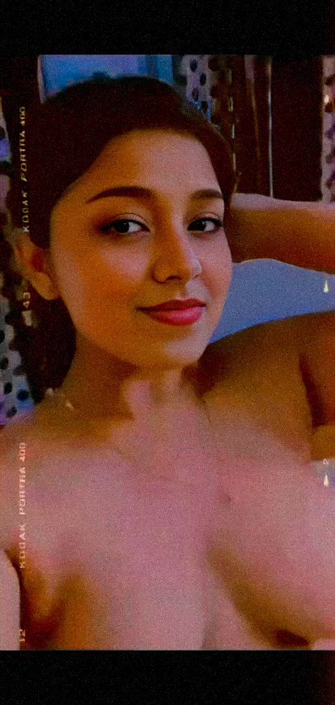 bengali boobs college cute desi homemade solo teen tits curvy-chicks desi-cum indian-babes