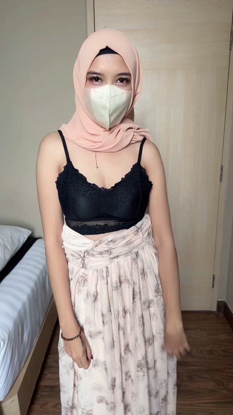 asian hijab muslim amateur-girls asian-girls-white-cocks bigger-than-you-thought