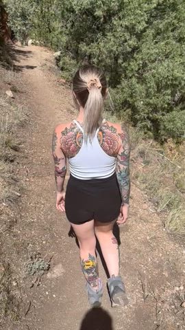 outdoor t-shirt tattoo tattooed topless walking r/fuckoutdoors clip