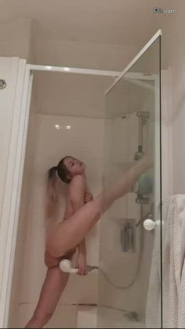 girlfriend nsfw naked pussy spread shower small tits clip