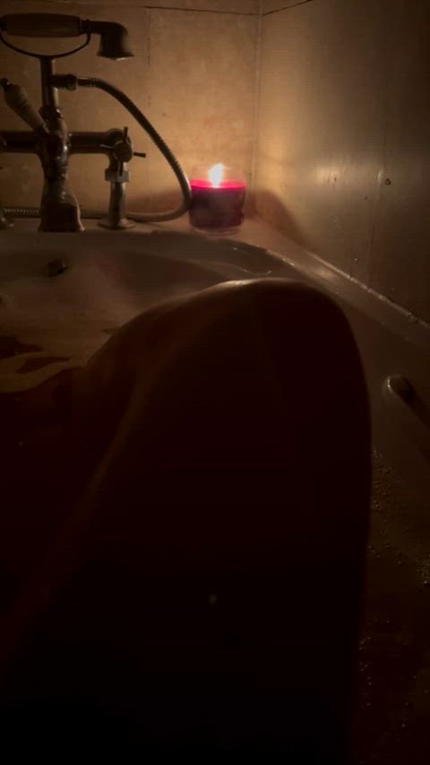 Think I deserve a nice hot soak.. Amongst other things 😏 