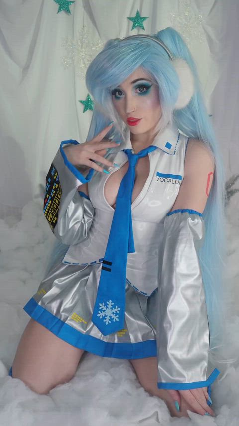 cosplay costume egirl fansly flashing hatsune miku onlyfans tease tiktok clip