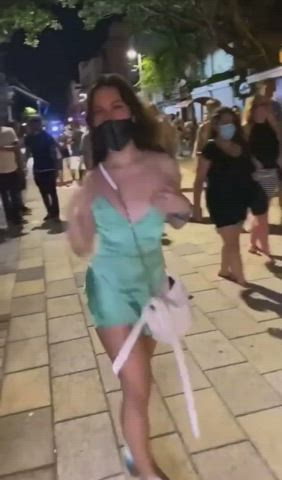 big tits boobs dress flashing nsfw outdoor public teen tits clip