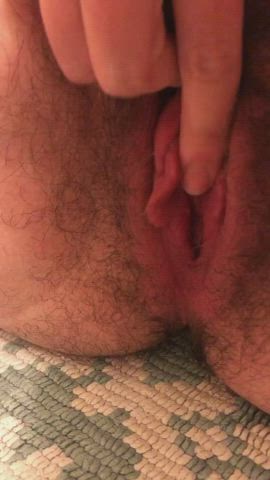 who'll come play with my cock?