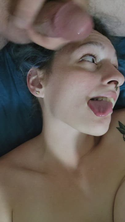 The feeling of cum shooting on my face... 🤤😍