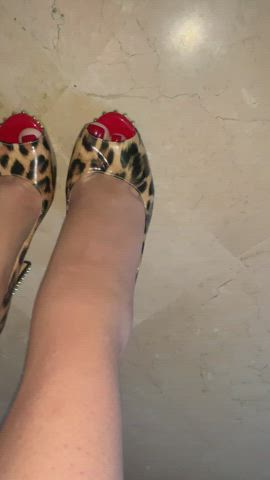 My feet looks so sweet [OC]