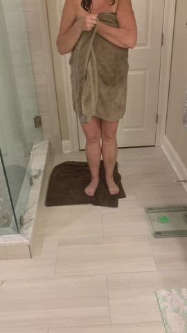 Morning towel drop!!!😘💦F55