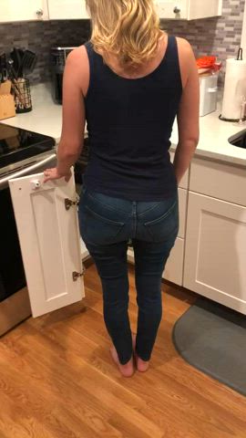Hows my WhaleTail for a 35y/o Mom
