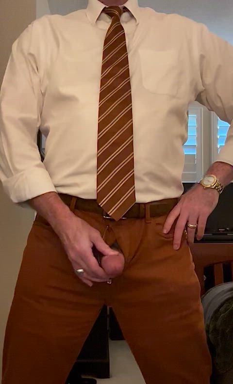 Horny Married Dad Dropping A Load Before Taking Family To Church 