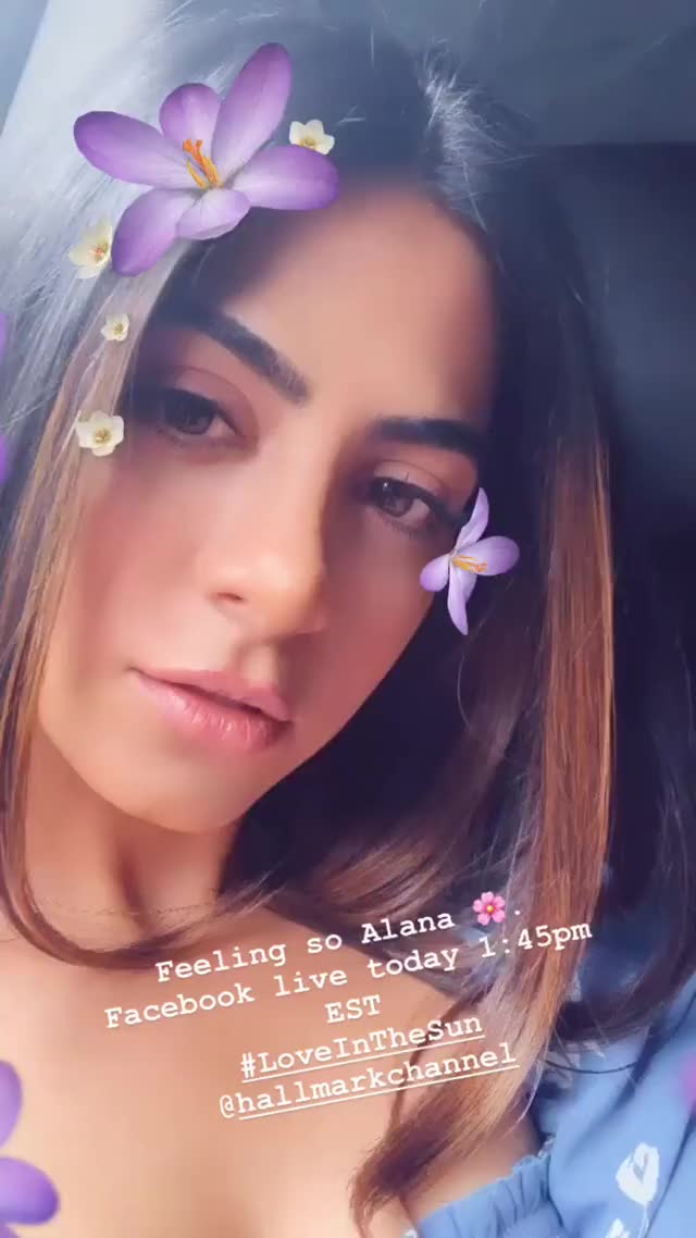 Celebrity Emeraude Toubia clip