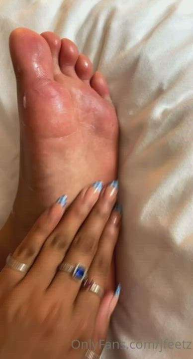 Cute Feet Fetish clip