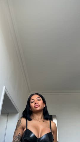 big tits dom domina dominant domination domme ebony onlyfans clip