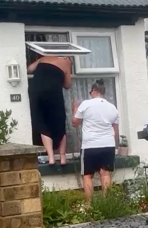 accidental amateuradventures british funny housewife natural tits outdoor tits on