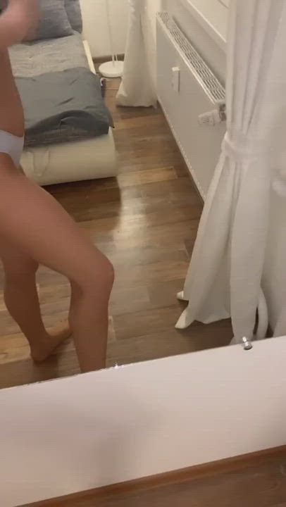 Body Country Girl Legs clip