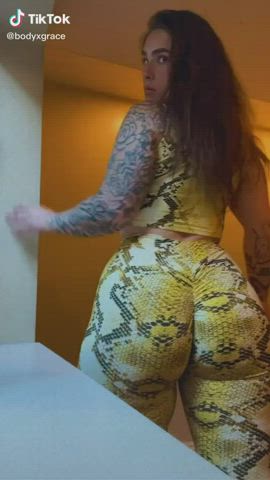 Big Ass Bouncing Leggings clip