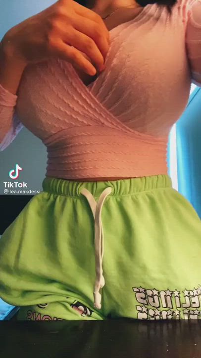 Big Tits Teen TikTok clip