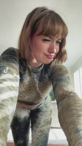 Small Tits TikTok Twerking clip