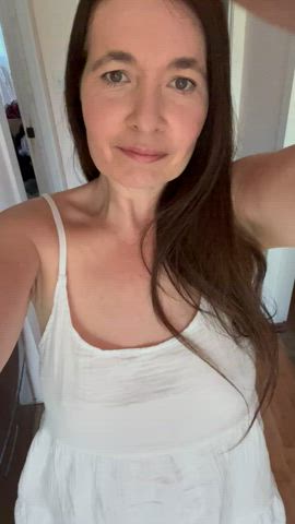 If you want to watch me play with my pretty pussy in my pretty white dress I just