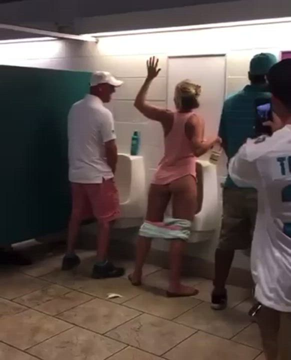 Ass Bathroom Pee clip