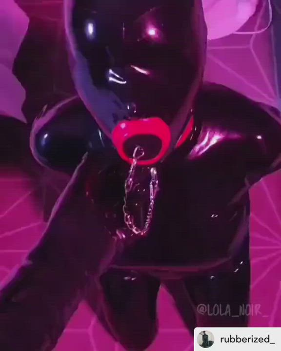 BDSM Latex Slave clip