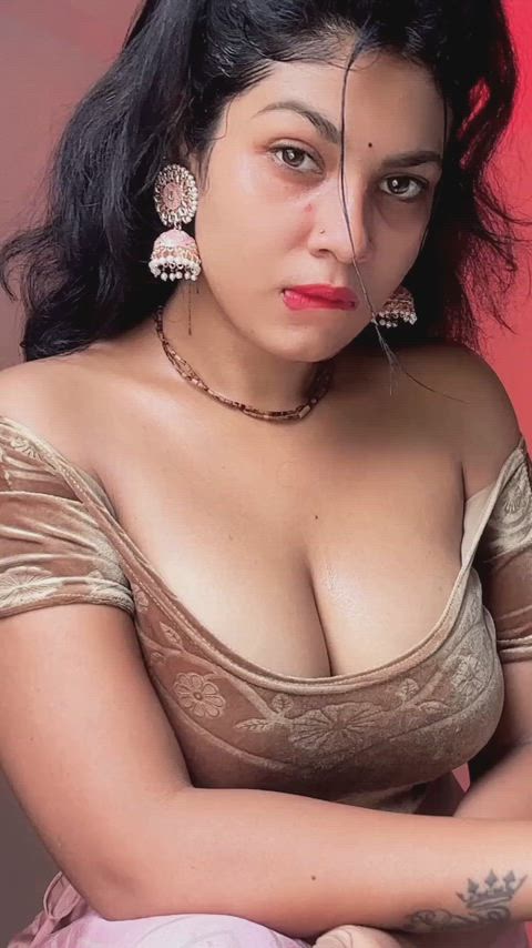 bhabi desi facial expression hotwife-lifestyle tik-tok clip