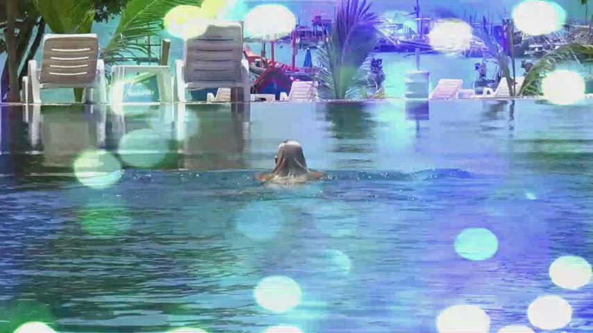 Amateur Swimsuit Voyeur clip