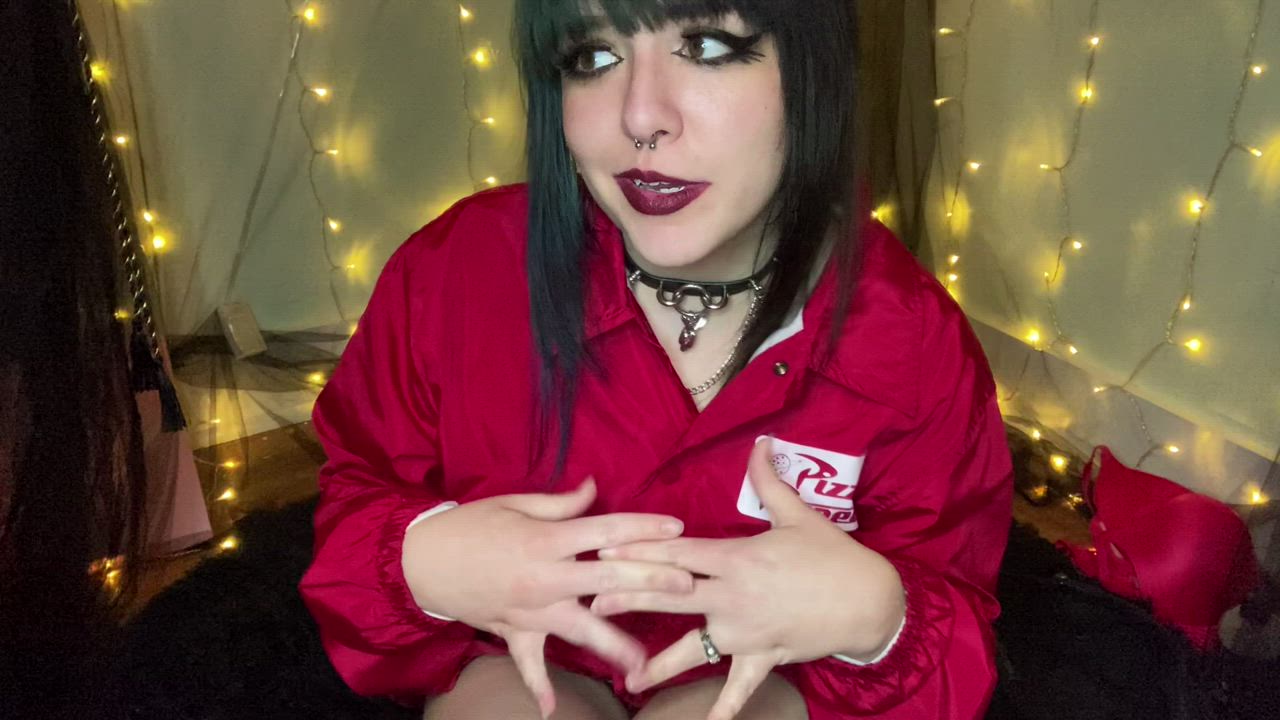 This pizza delivery girl has a new video up on pornhub! Come check it out, any views
