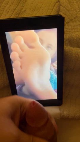 Teen feet cum trib