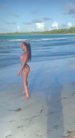 Beach Bikini Isabella clip