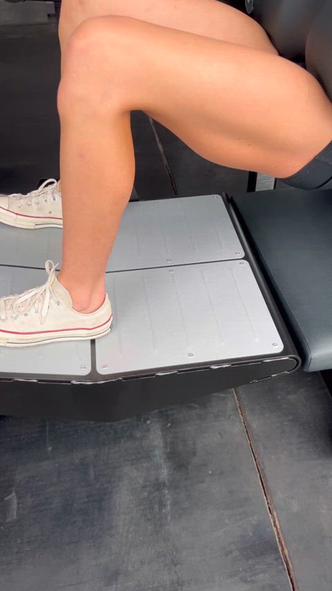 gym muscles solo clip