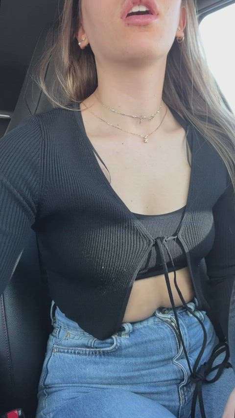 Dropping my tits in the car because I'm love to show my nips