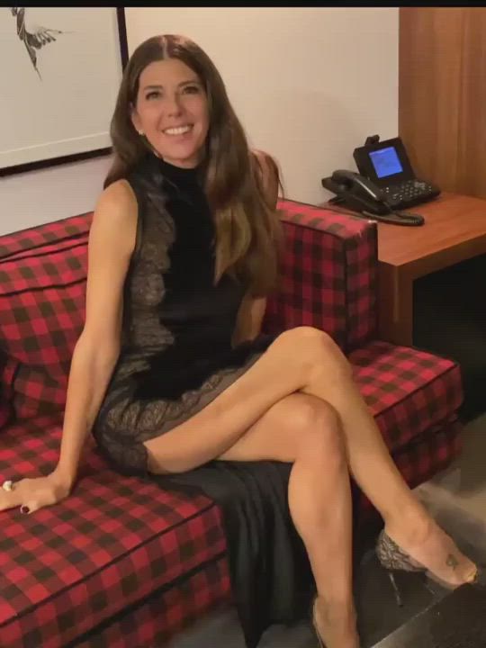Legs MILF Marisa Tomei clip