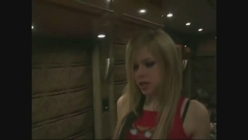 Avril Lavigne Babe Canadian Goddess Natural Tits clip
