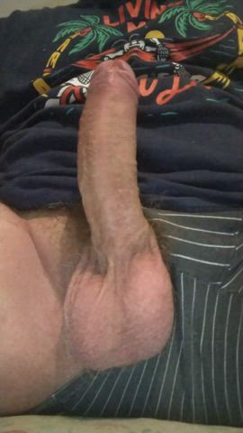 very horny rn, dm's open sluts