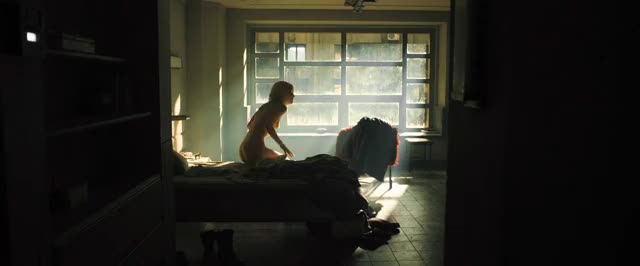 /r/celebrityplotarchive - Mackenzie Davis in Blade Runner 2049 (2017) [Brightened]