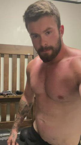 Bed hair? Check, sunburn? Check, big floppy cock? Check… cheeky little flex? Check.