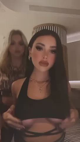 Amateur Lesbian Tit Worship clip