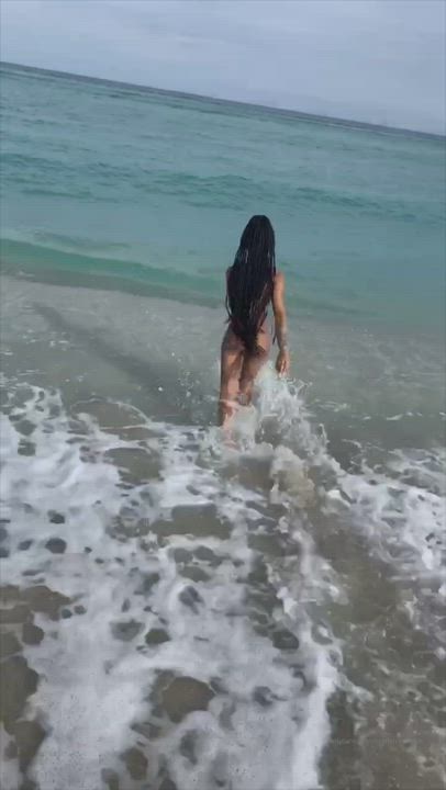 Beach Naked Wet clip
