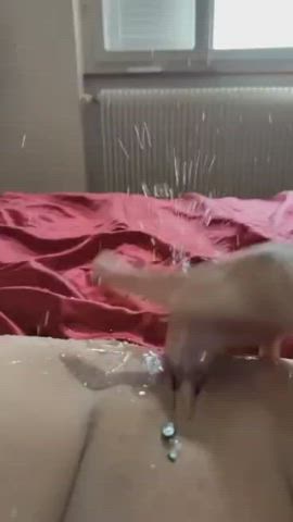 Fingering Pussy Squirting Wet Pussy clip