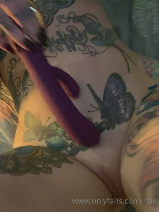 Big Tits Tattoo Tongue Fetish clip