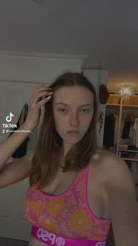 Australian Natural Tits Nipslip OnlyFans TikTok Tits clip