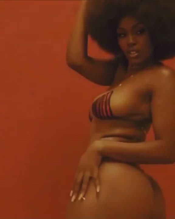 Art Ass Babe Big Ass Big Tits Booty Ebony Solo clip