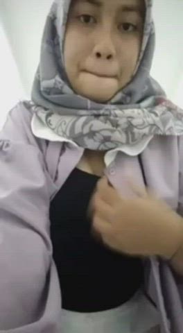 big tits hijab nipples squeezing topless clip