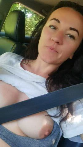 When mummy get bored in car